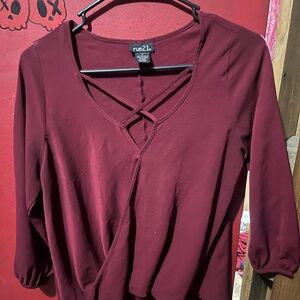 rue21 Burgundy Long Sleeve Crisscross V-Neck Top